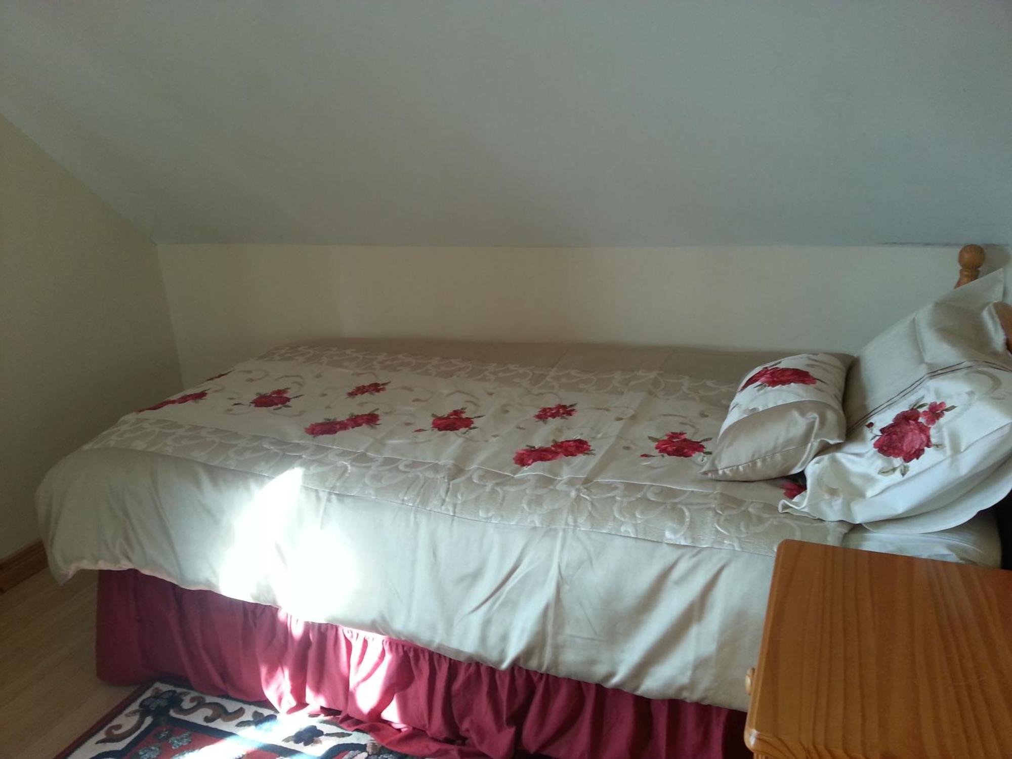 Glenmore House Балликасл Номер фото